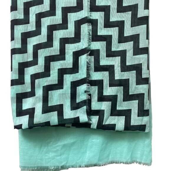 STEVE MADDEN Scarf Large 41x78" Mint Green Chevron Beach Wrap Coverup Shawl - Picture 2 of 7